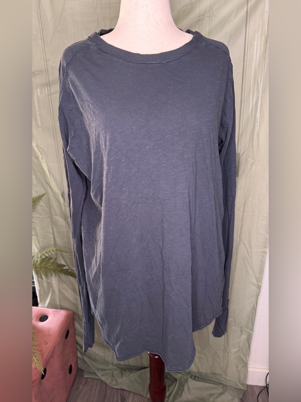 We The Free Men's Long-Sleeve Crew in Charcoal Gray